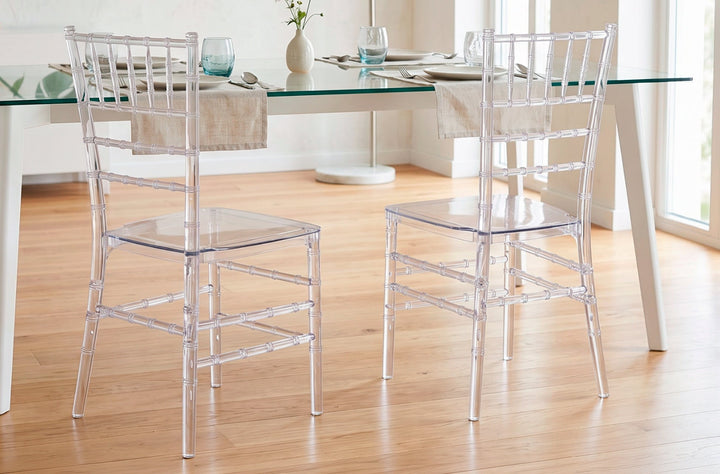 Silla de comedor Tiffany transparente de Kifoni en un ambiente real