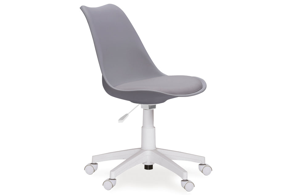 Silla de oficina giratoria Lina gris, packshot de tres cuartos sobre fondo blanco