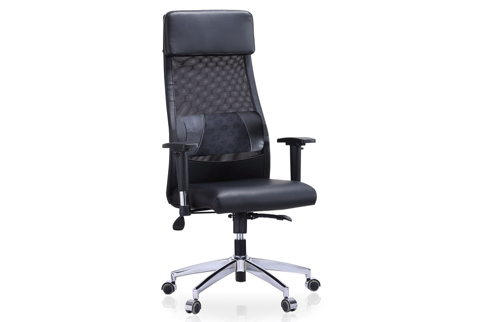 Chaise de bureau pivotante Airflow en noir, vue de trois quarts sur fond blanc