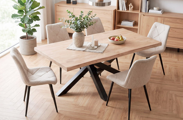 Mesa de comedor Xena negro tapa con forma