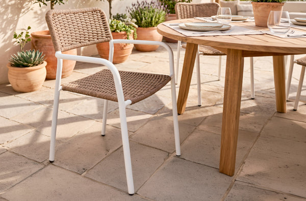 Silla de exterior Sava mimbre en color blanco