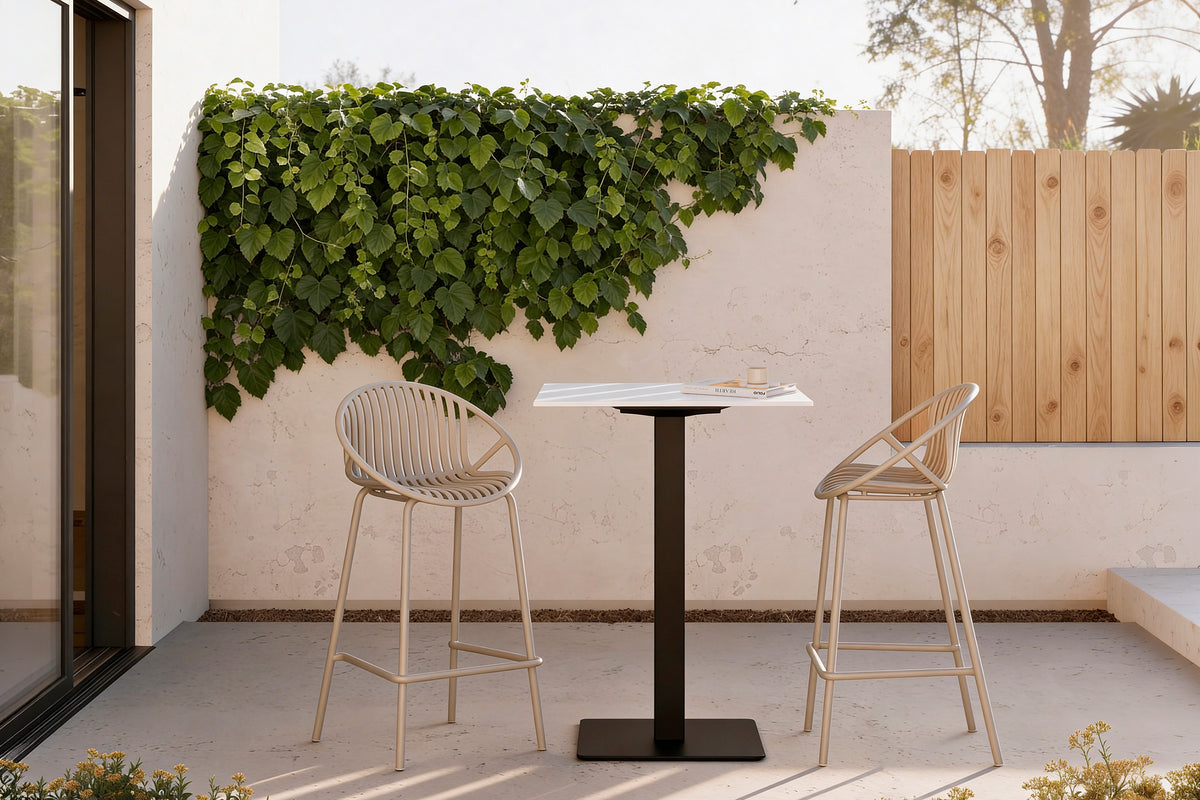 Mesa alta fija de exterior Samira