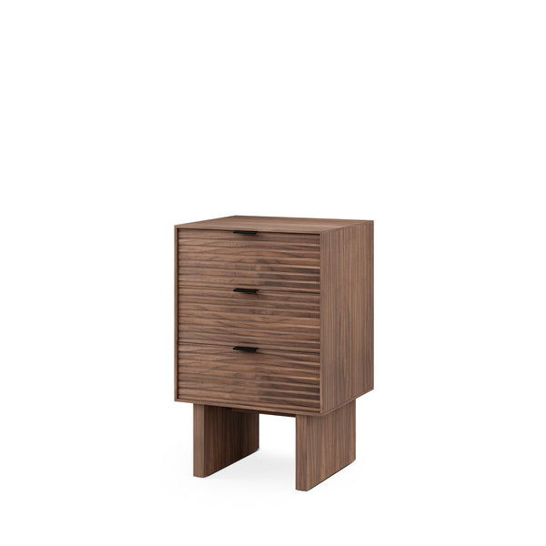 Mesita alta Tulsa Nogal madera, mesita de noche de madera y roble, vista de estudio, 40 × 35 × 63 cm